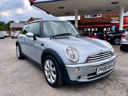 MINI HATCHBACK EXCEPTIONALLY CLEAN FULL SERVICE HISTORY