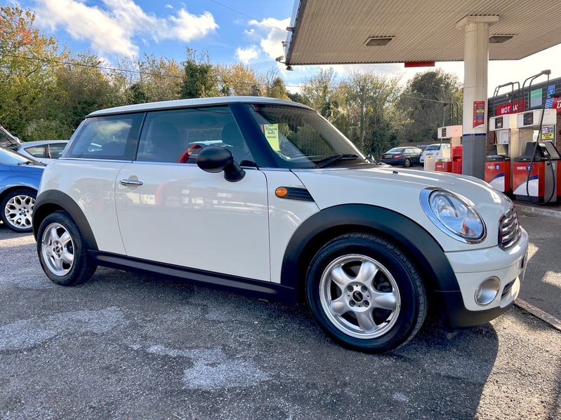 MINI HATCH ONE