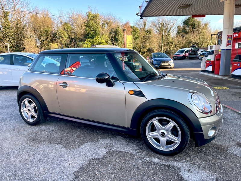 MINI HATCH COOPER